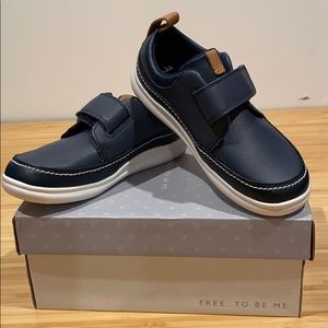 New Clarks Toddler Boy Navy Leather Shoes Sz:9.5